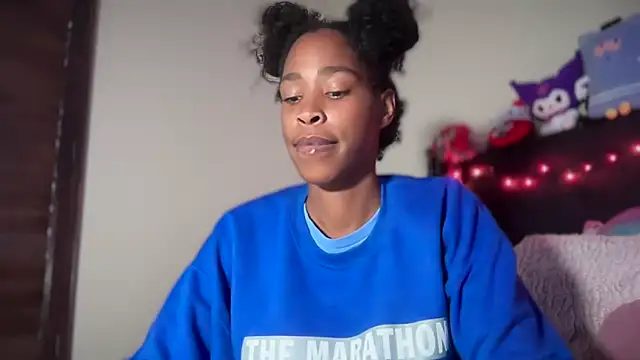 Cum2Charm online show from November 24, 12:32 am