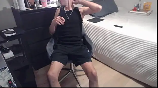 smokenstrokex online show from June 1, 7:59 pm