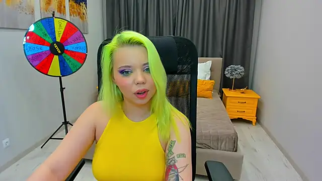 Snapshot of EnergyBunny_1 chatting on February 4, 11:38 pm EnergyBunny 1 online show from February 4, 11:38 pm