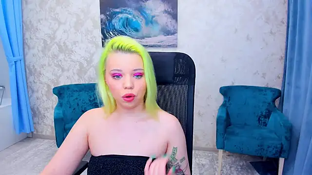 Snapshot of EnergyBunny_1 chatting on February 6, 8:34 pm EnergyBunny 1 online show from February 6, 8:34 pm