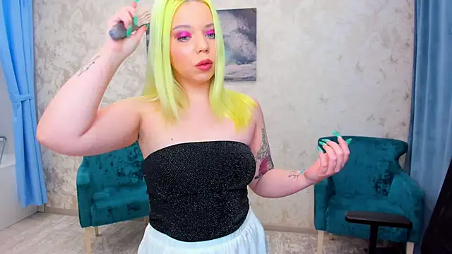 Snapshot of EnergyBunny_1 chatting on February 6, 11:37 pm EnergyBunny 1 online show from February 6, 11:37 pm