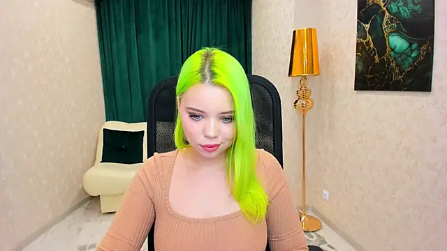 Snapshot of EnergyBunny_1 chatting on February 14, 11:31 pm EnergyBunny 1 online show from February 14, 11:31 pm