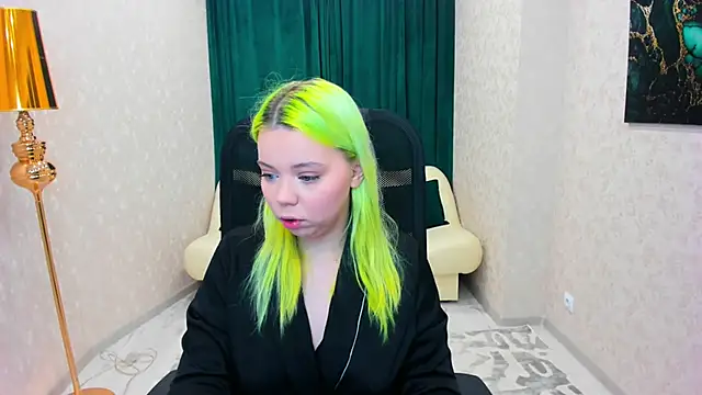 Snapshot of EnergyBunny_1 chatting on February 22, 5:24 pm EnergyBunny 1 online show from February 22, 5:24 pm