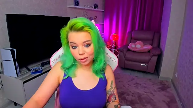 Snapshot of EnergyBunny_1 chatting on September 19, 7:25 pm EnergyBunny 1 online show from September 19, 7:25 pm