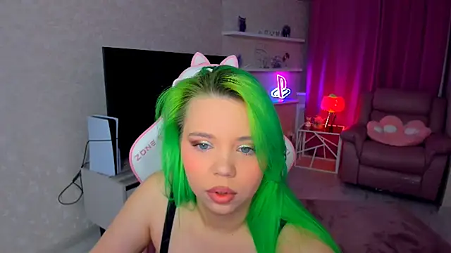 Snapshot of EnergyBunny_1 chatting on October 10, 7:13 pm EnergyBunny 1 online show from October 10, 7:13 pm