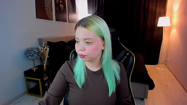 Snapshot of EnergyBunny_1 chatting on November 14, 7:12 pm EnergyBunny 1 online show from November 14, 7:12 pm