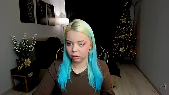 EnergyBunny 1 online show from December 17, 7:31 pm