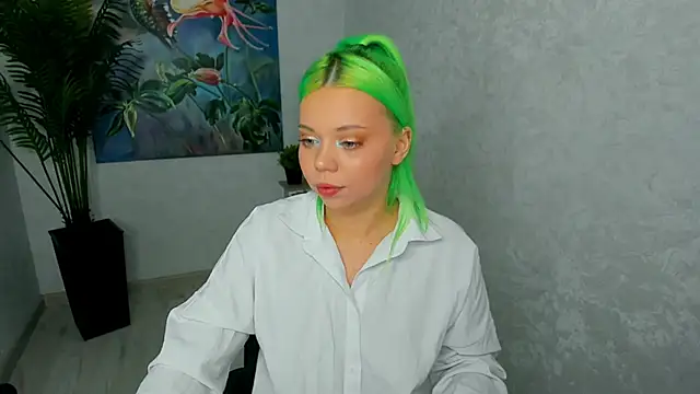 Snapshot of EnergyBunny_1 chatting on February 8, 7:17 pm EnergyBunny 1 online show from February 8, 7:17 pm