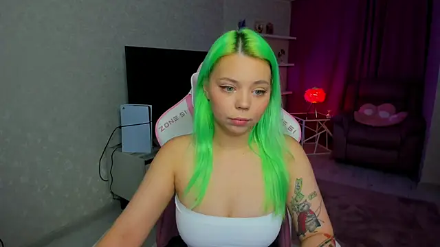 Snapshot of EnergyBunny_1 chatting on February 9, 7:18 pm EnergyBunny 1 online show from February 9, 7:18 pm