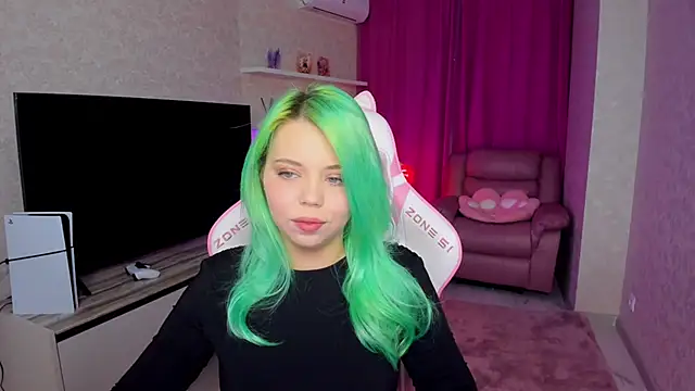 Snapshot of EnergyBunny_1 chatting on March 1, 6:10 pm EnergyBunny 1 online show from March 1, 6:10 pm