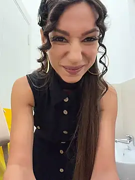  MiaQueen  online show from July 31, 8:41 pm