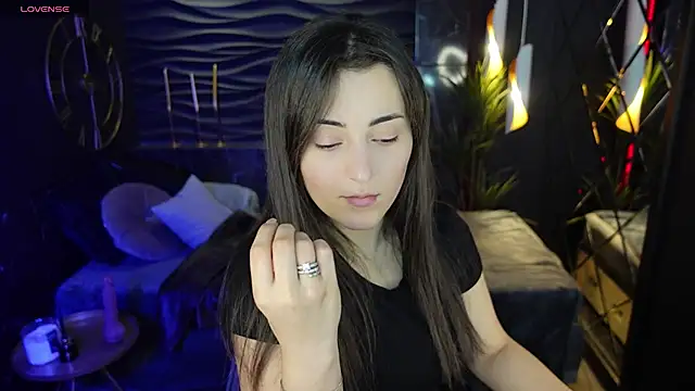 KylieMellow online show from January 6, 8:24 am