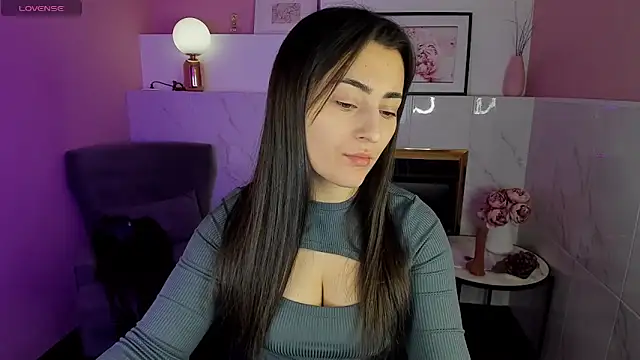 KylieMellow online show from January 12, 5:34 am