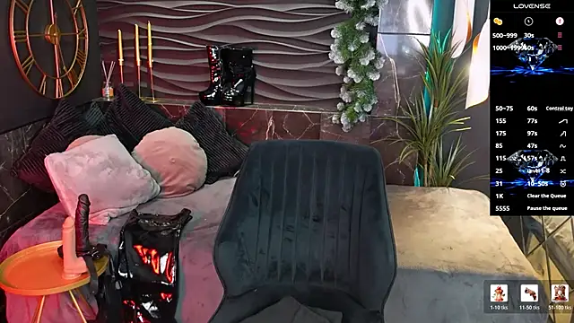 KylieMellow online show from January 12, 1:16 pm