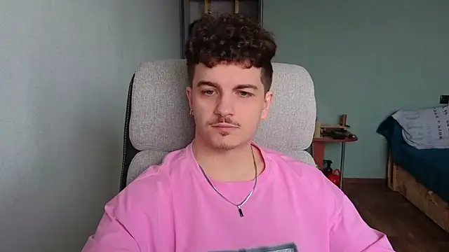 Remy Miles online show from February 25, 7:07 am