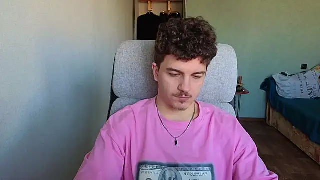 Remy Miles online show from March 15, 5:02 am