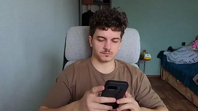 Remy Miles online show from March 24, 5:45 am