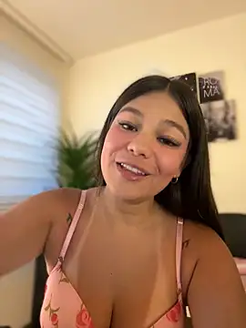 Snapshot of Alyshanon18 chatting on October 20, 10:10 pm Alyshanon18 online show from October 20, 10:10 pm