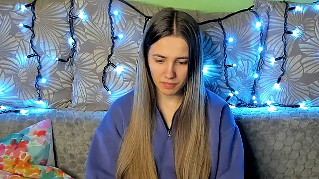 MaggieCake online show from December 16, 12:59 am