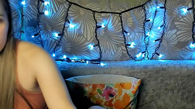 MaggieCake online show from February 15, 1:21 am