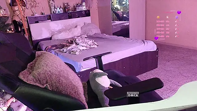 Mrs Dream online show from December 14, 2:33 pm