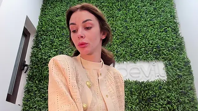 realhotfallingdevil online show from April 6, 3:59 am