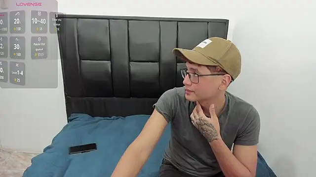 javieryalejandro online show from September 20, 10:11 pm