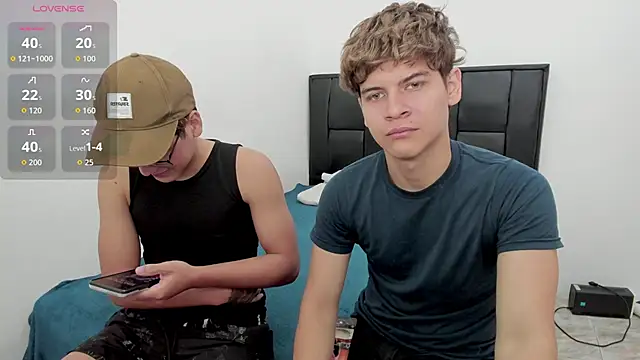 javieryalejandro online show from November 9, 2:37 pm