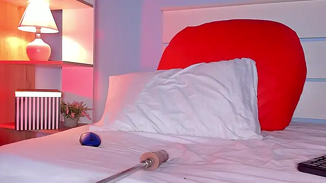 alicialittle online show from January 10, 7:54 pm