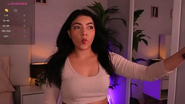 alicialittle online show from March 3, 8:00 pm