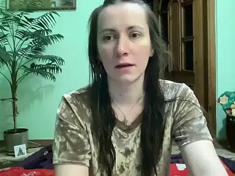 Snapshot of AngelTough20 chatting on July 6, 1:02 am AngelTough20 online show from July 6, 1:02 am