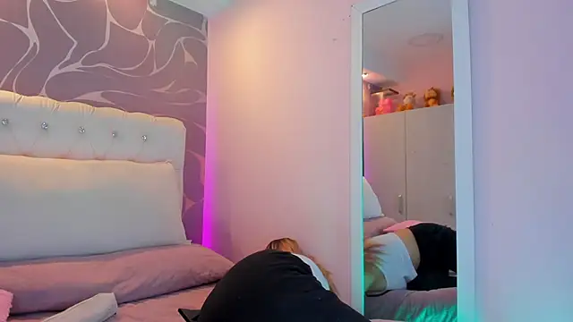 Snapshot of KeilaLovJack chatting on January 24, 1:25 pm KeilaLovJack online show from January 24, 1:25 pm