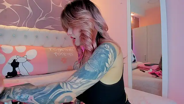 Snapshot of KeilaLovJack chatting on February 15, 2:15 am KeilaLovJack online show from February 15, 2:15 am