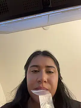 KallyMyller1 online show from April 7, 7:36 pm