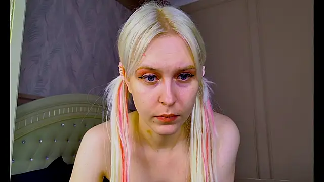 Evelyn rabbit online show from June 17, 7:44 am