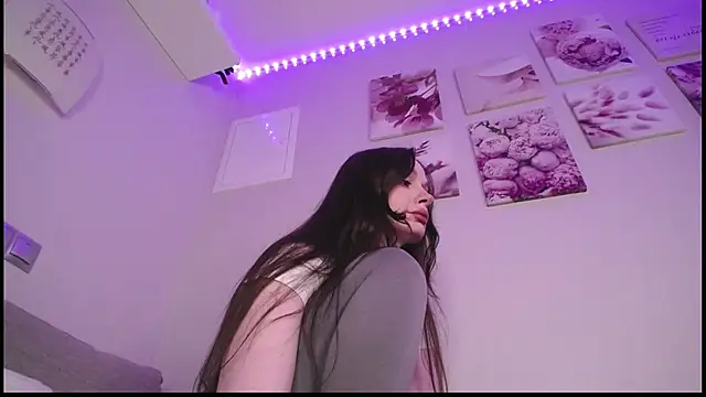 Agness sweet online show from February 3, 8:24 am