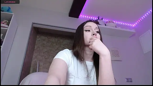 Agness sweet online show from March 17, 9:34 am