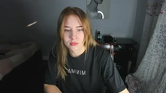 KindKristy online show from December 22, 5:45 am