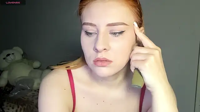 KindKristy online show from April 15, 5:25 am