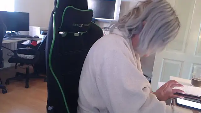 kathrin193 online show from February 18, 2:38 pm