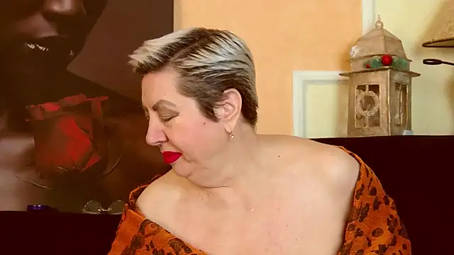 LadyPosh online show from March 26, 9:53 pm