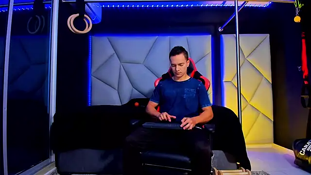 Aydenmiller96 online show from February 8, 2:09 pm