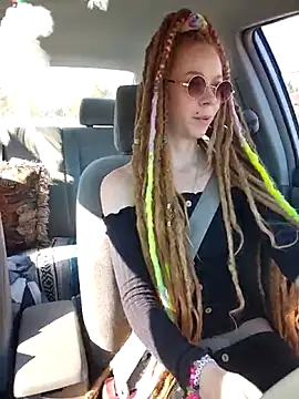 LucidLucy online show from October 6, 2:36 pm