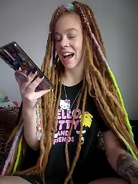 Snapshot of LucidLucy chatting on November 28, 2:09 pm LucidLucy online show from November 28, 2:09 pm