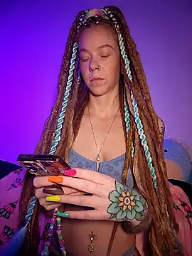 Snapshot of LucidLucy chatting on December 17, 1:50 pm LucidLucy online show from December 17, 1:50 pm