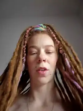 Snapshot of LucidLucy chatting on January 12, 1:49 pm LucidLucy online show from January 12, 1:49 pm