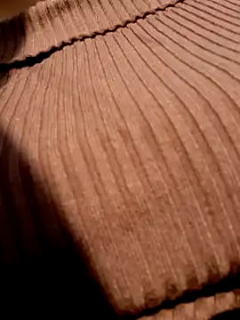 Snapshot of Dirtyfeelin chatting on February 9, 11:14 am Dirtyfeelin online show from February 9, 11:14 am