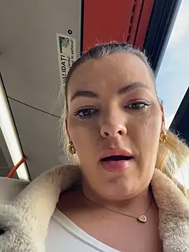 Snapshot of Dirtyfeelin chatting on March 2, 2:21 pm Dirtyfeelin online show from March 2, 2:21 pm