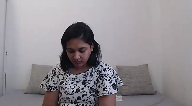 Indianbloom- online show from January 6, 9:30 am