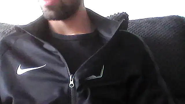 Snapshot of juju156111 chatting on October 26, 7:58 am juju156111 online show from October 26, 7:58 am